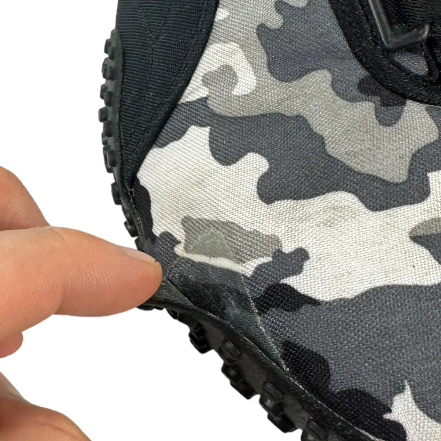 2000s Puma Mostro Camo