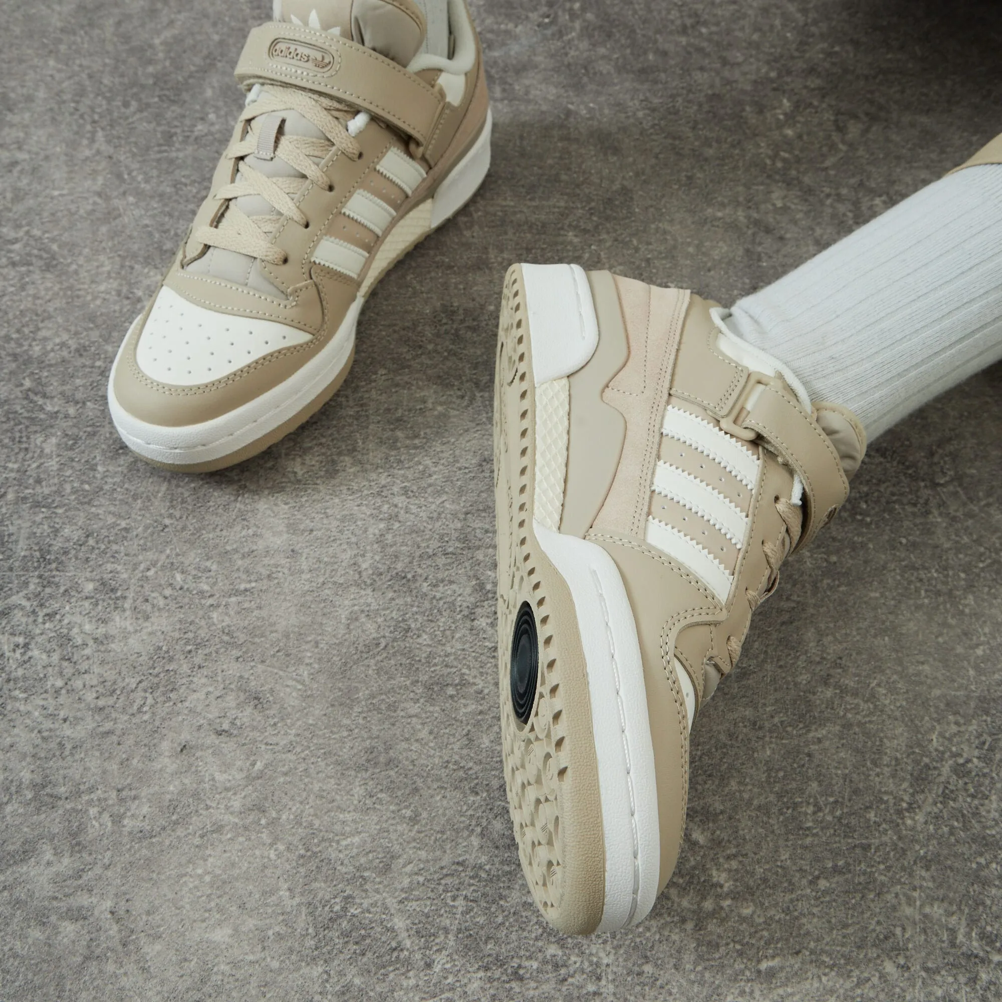 ADIDAS ORIGINALS FORUM LOW