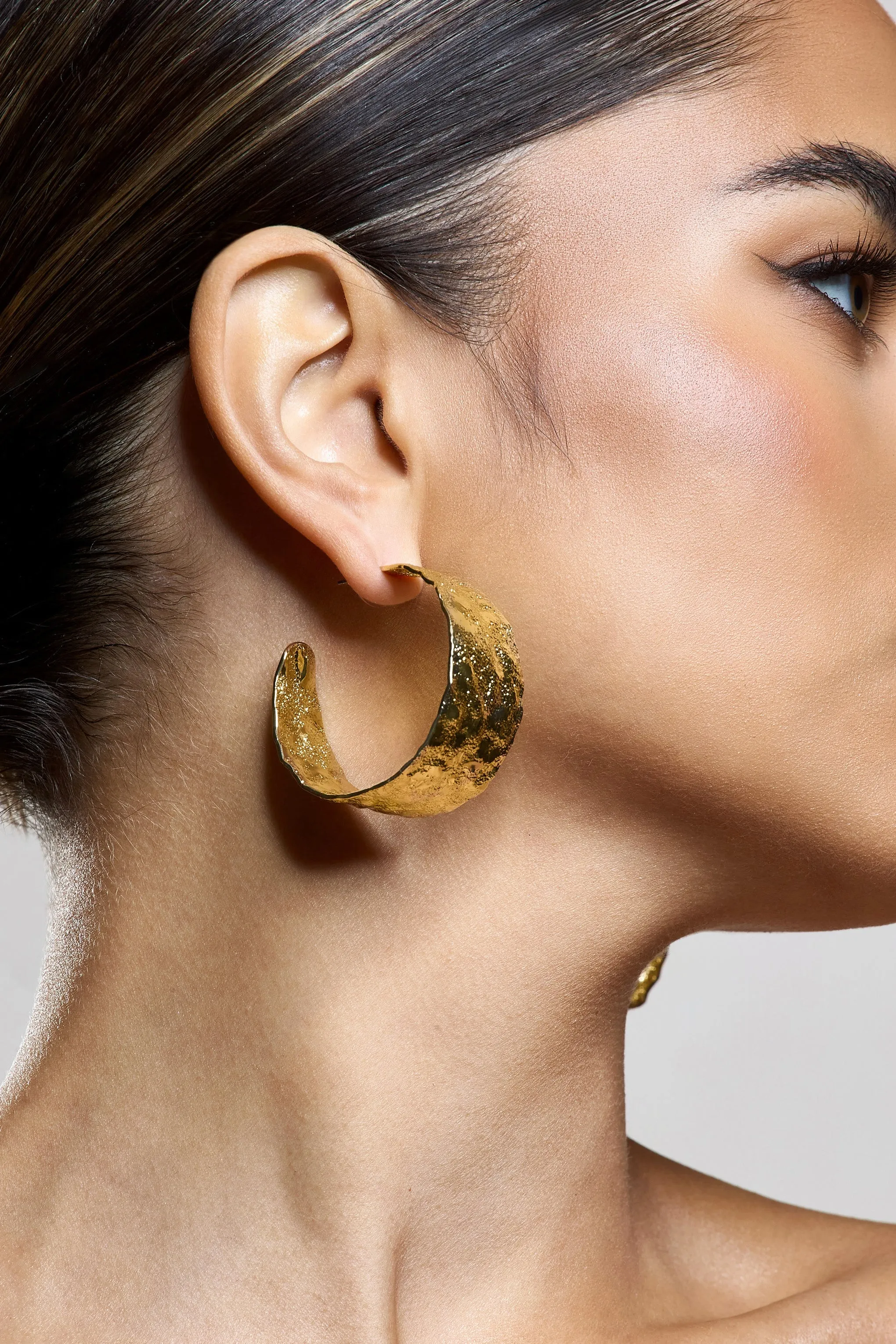 Antigua | Gold Textured Hoops