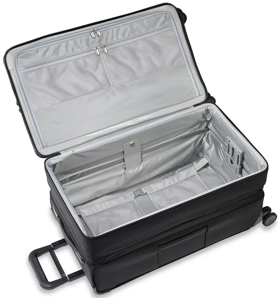 Briggs & Riley Baseline Large Expandable Trunk Spinner 