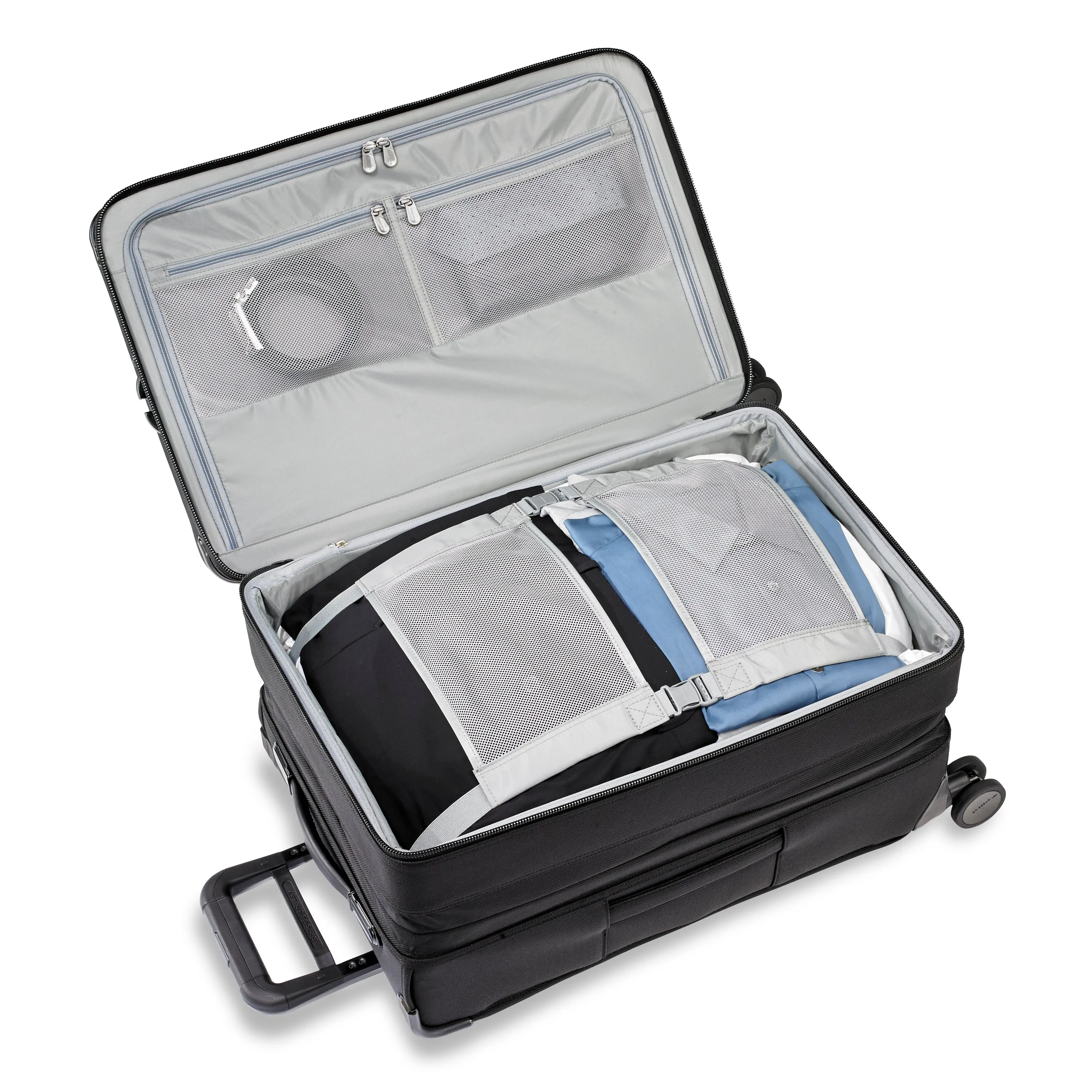 Briggs & Riley Baseline Medium Expandable Trunk Spinner