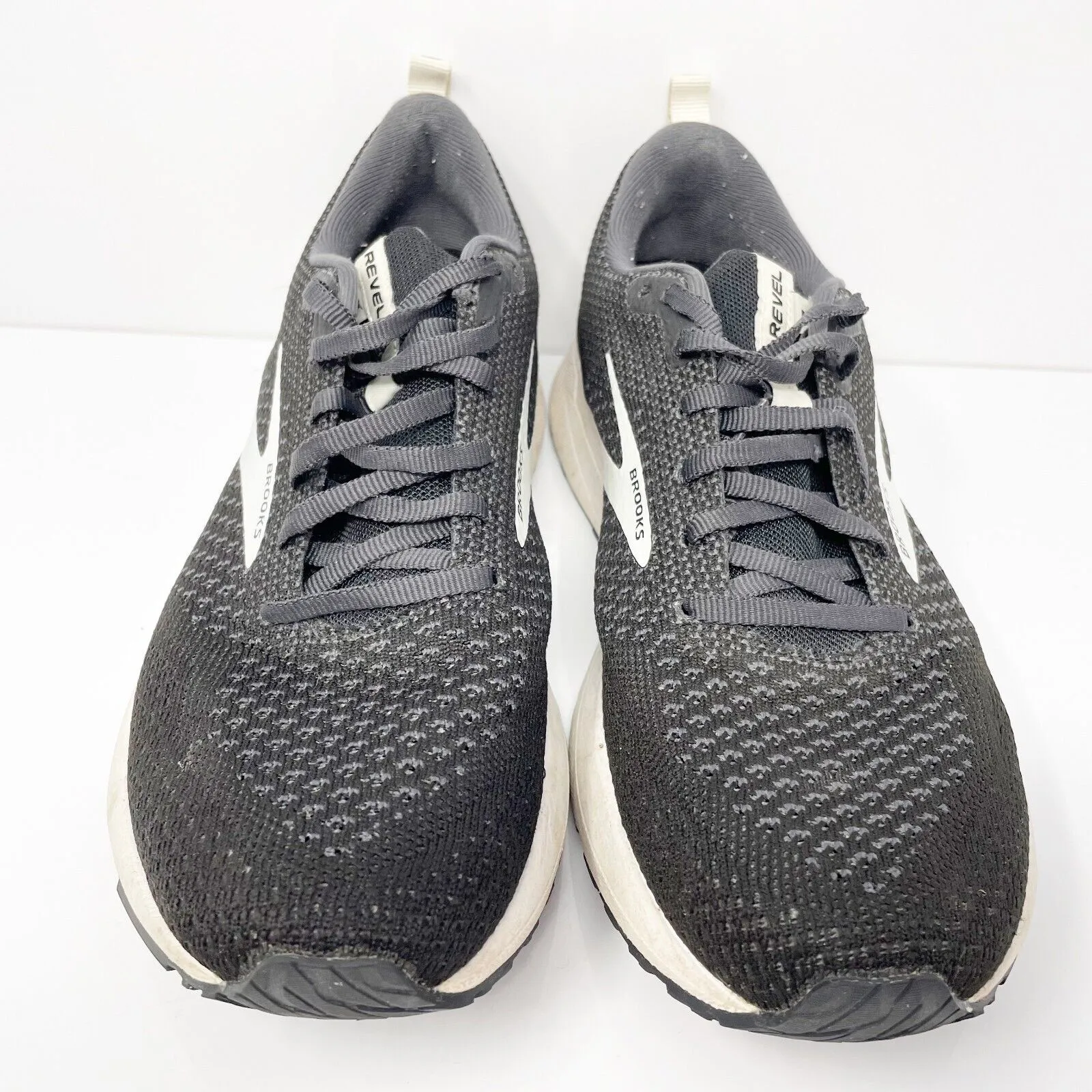 Brooks Womens Revel 4 1203371B063 Black Running Shoes Sneakers Size 9 B