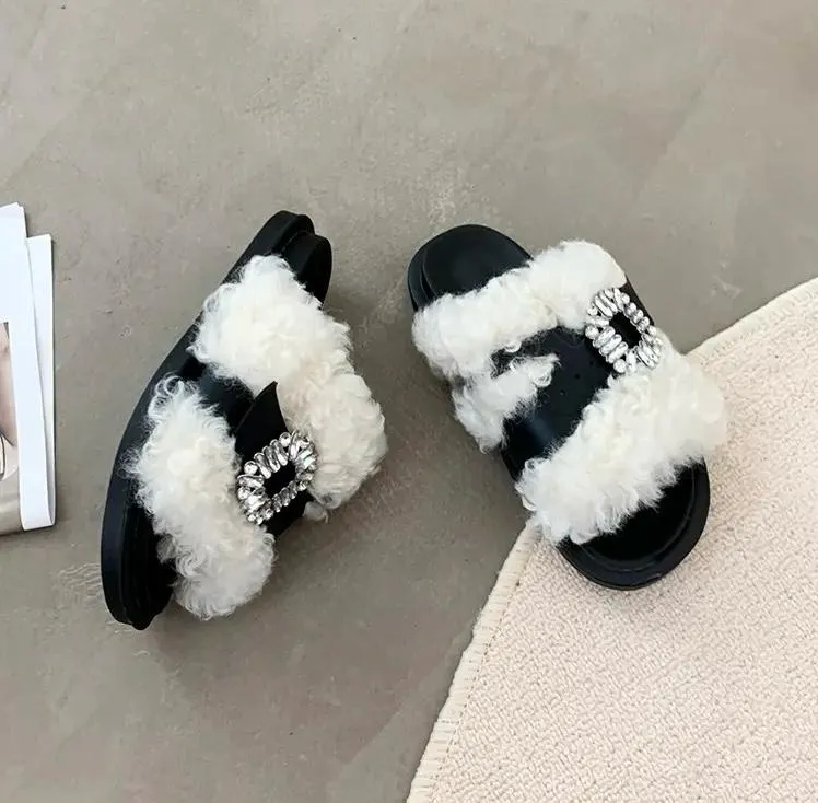 Buckle fur slipper