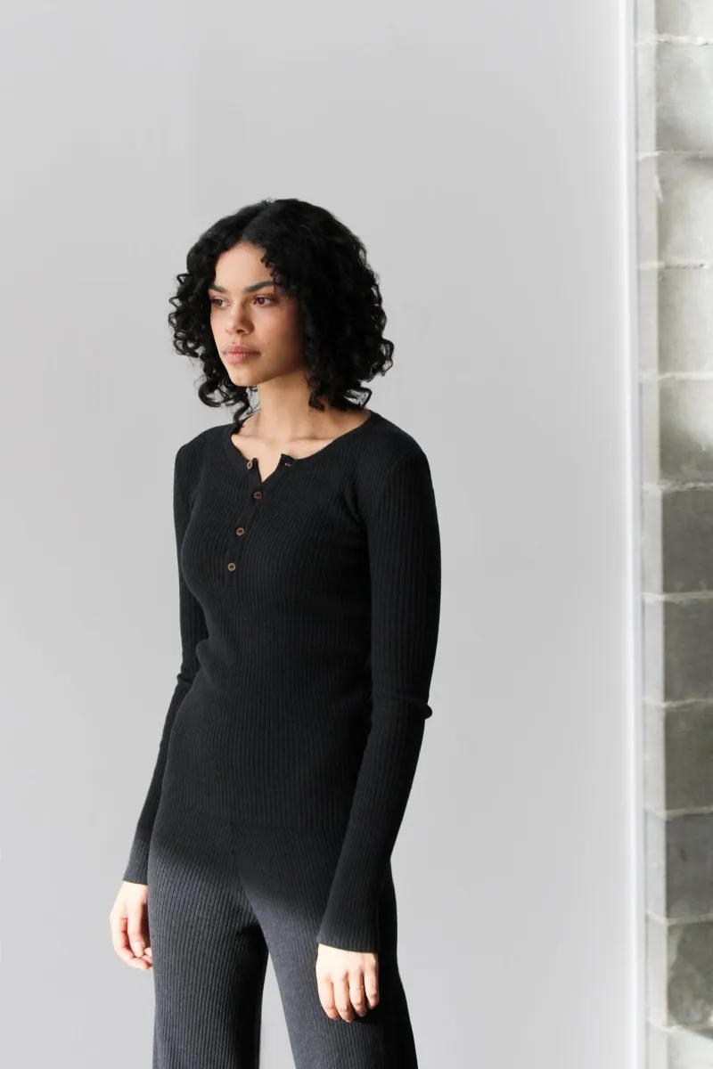 Carolyn Ferreira Flint Henley Top (Onyx)