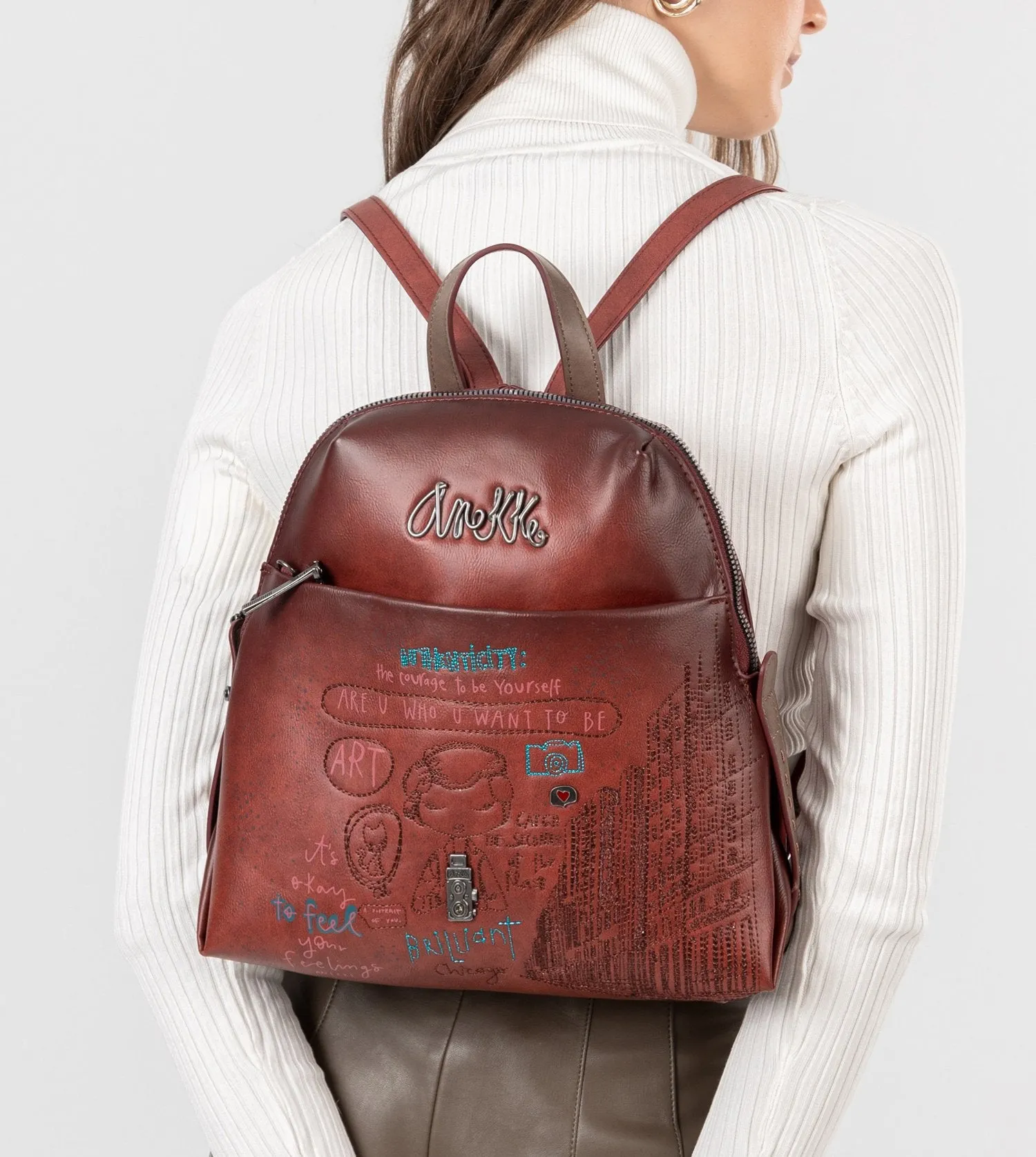 City Art maroon knapsack