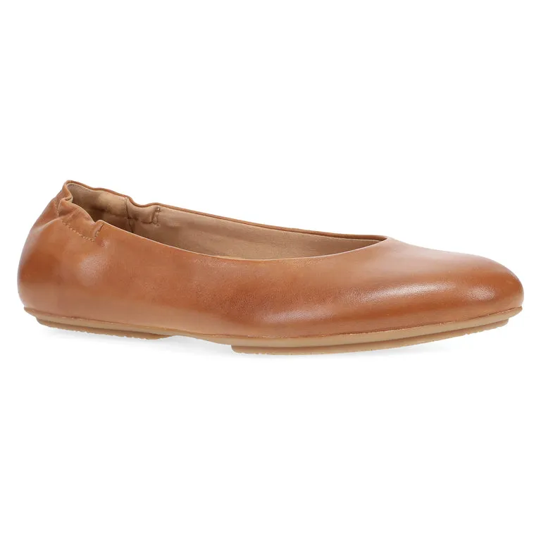 Dansko Women's Mollie Flat in Luggage Nappa