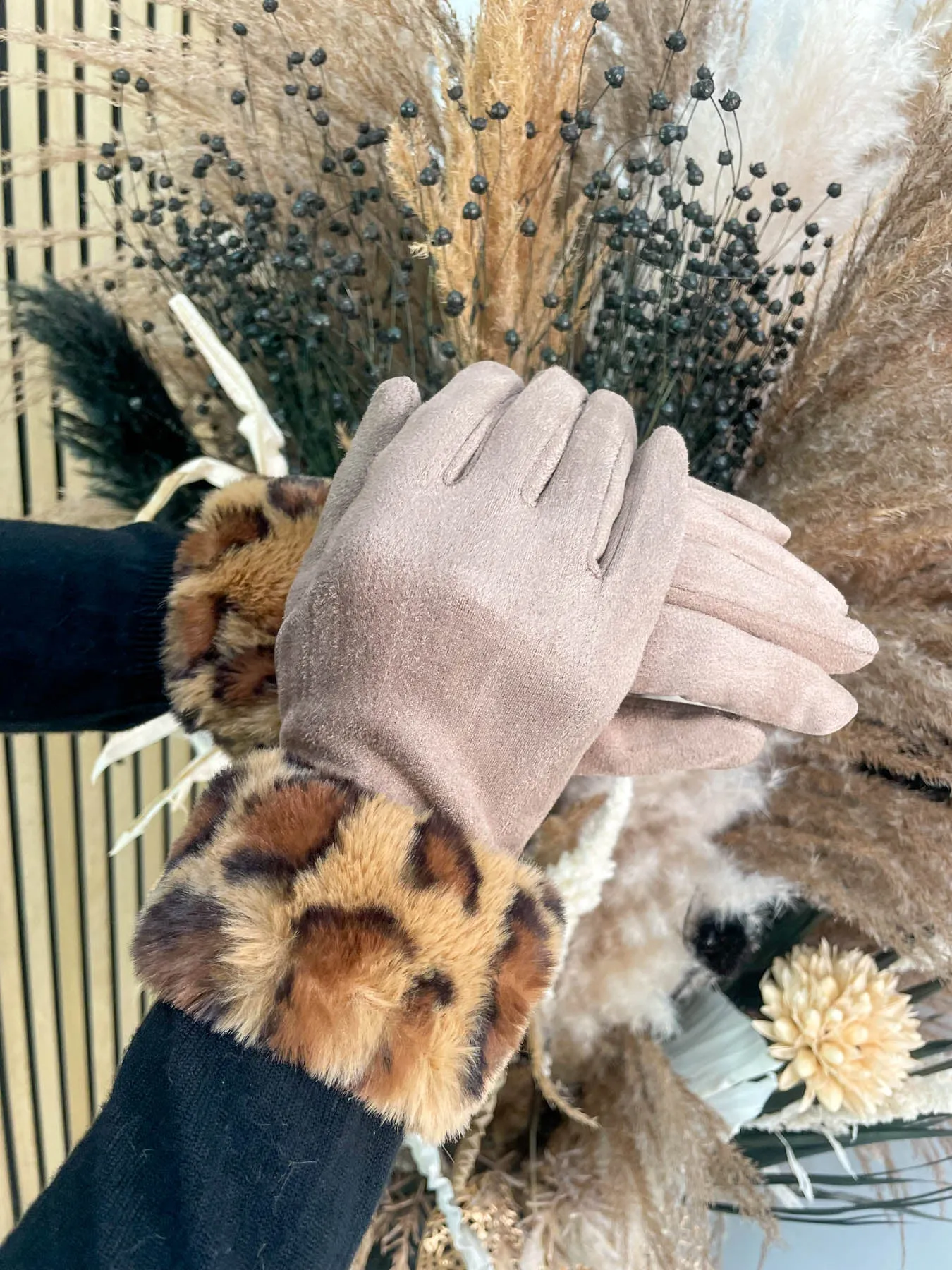 Leopard Fur Glove - 2 Colours