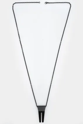 Open trunk necklace, Black