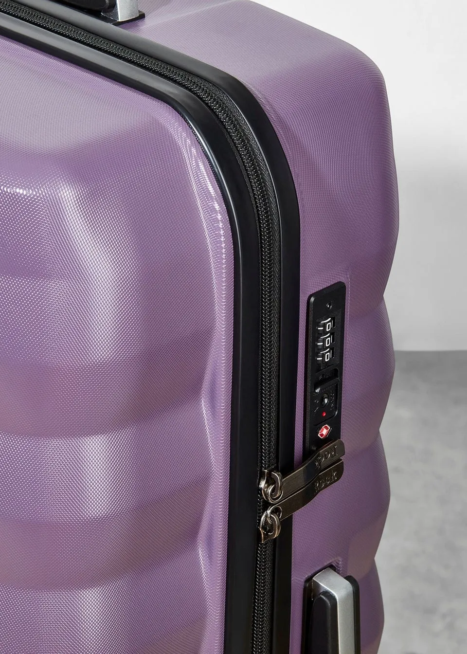 Rock Purple Berlin Cabin Suitcase