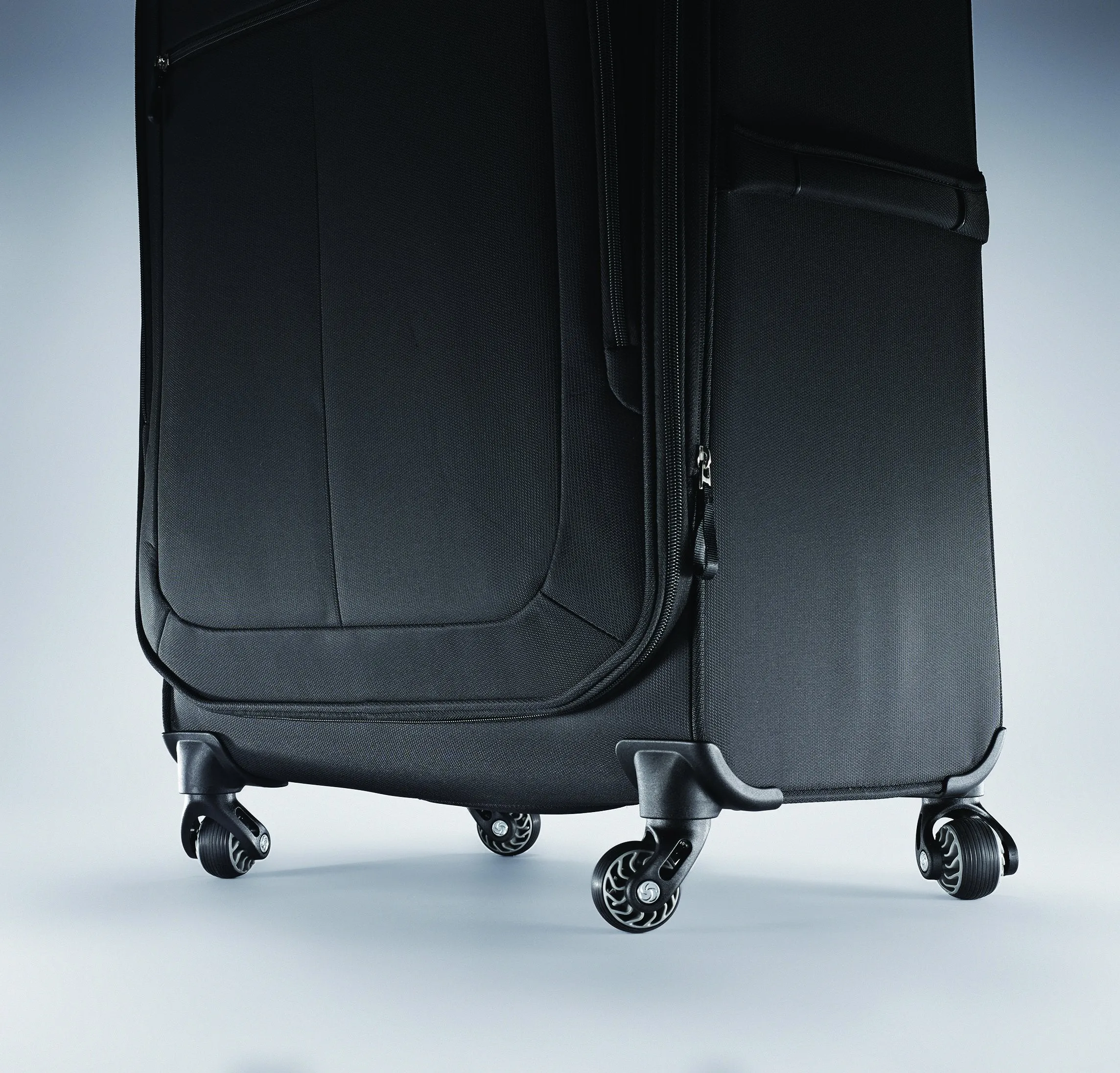 Samsonite Mightlight Spinner 25