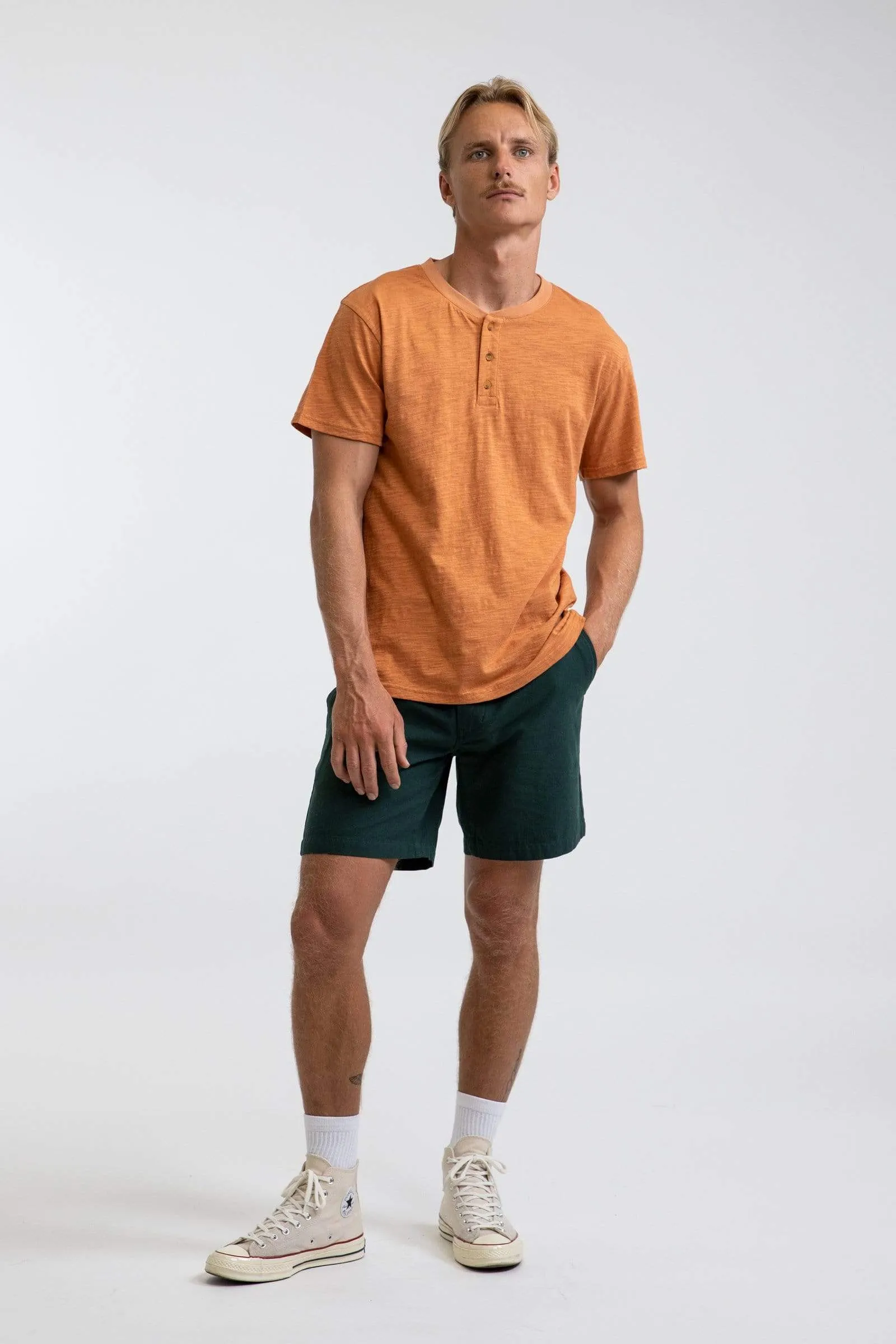 Slub Ss Henley Nutmeg