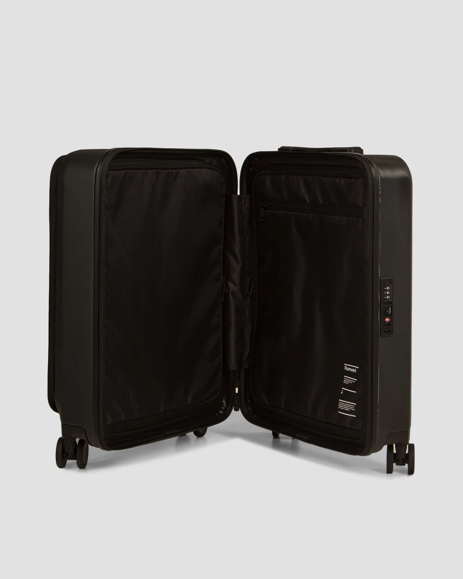 Suitcase on wheels Db Ramverk Front-Access Carry-On 504a01-black-out