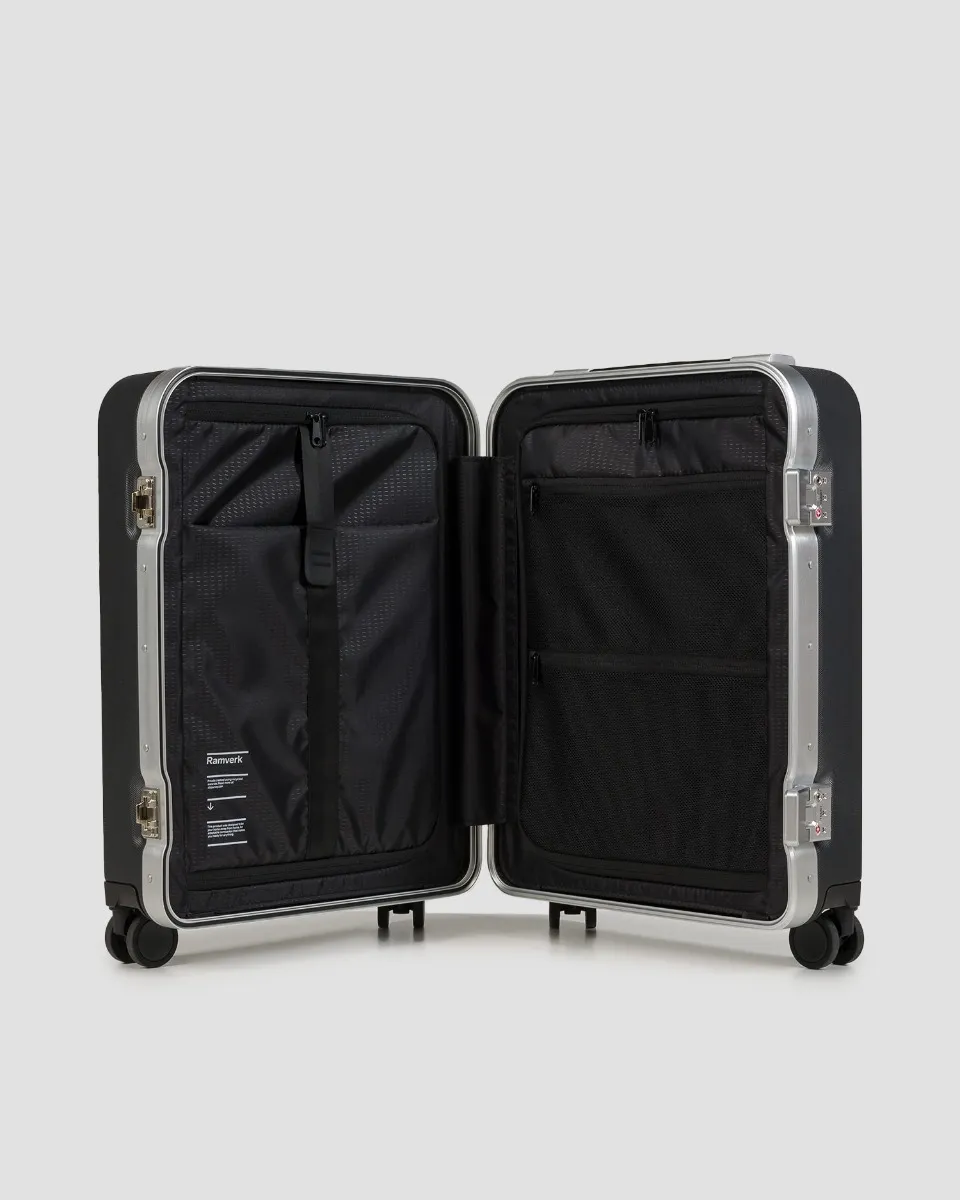 Suitcase with wheels Db Ramverk Pro Carry-on 36L 3000232005601-56