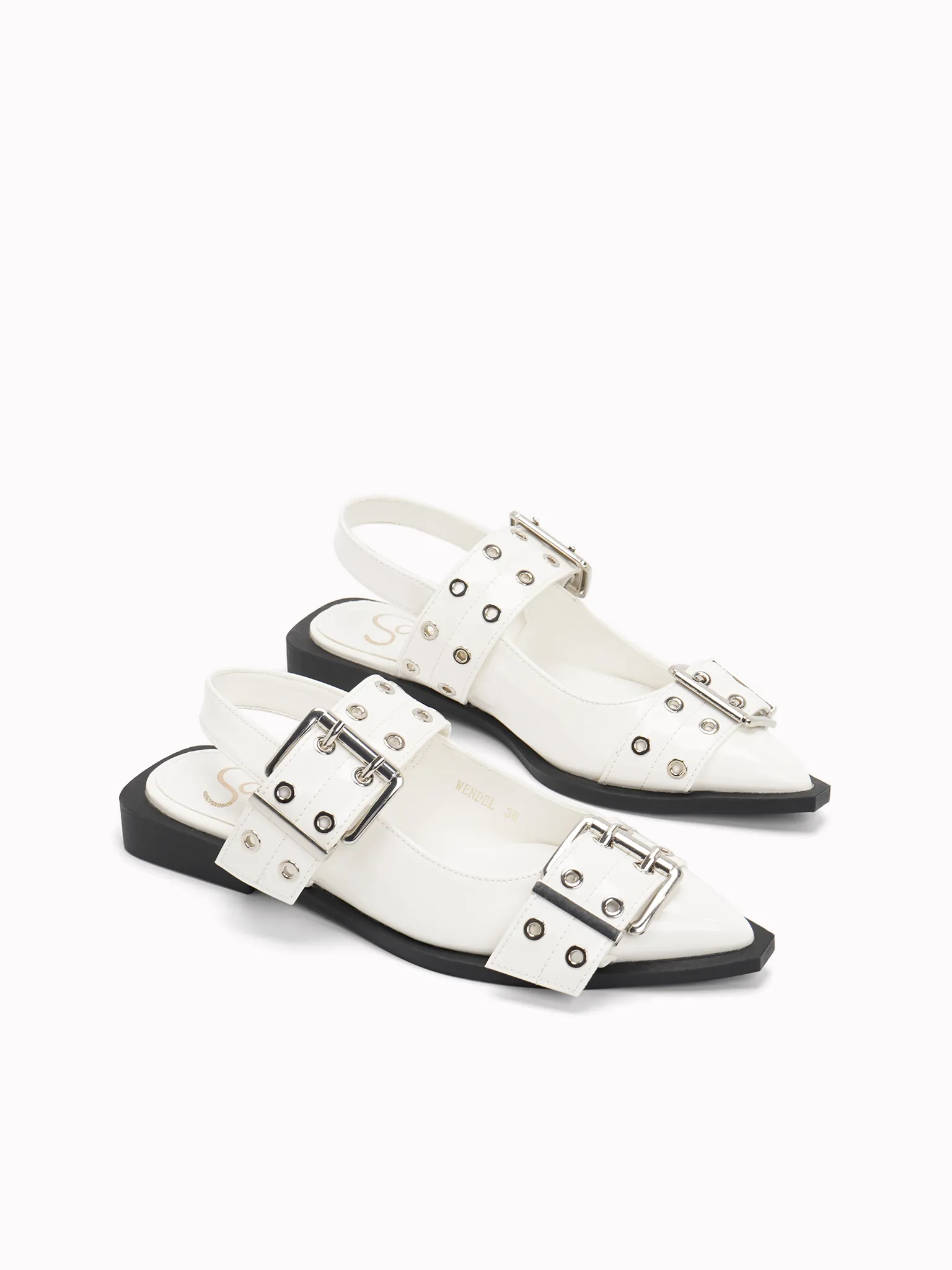 Wendel  Flat Sandals